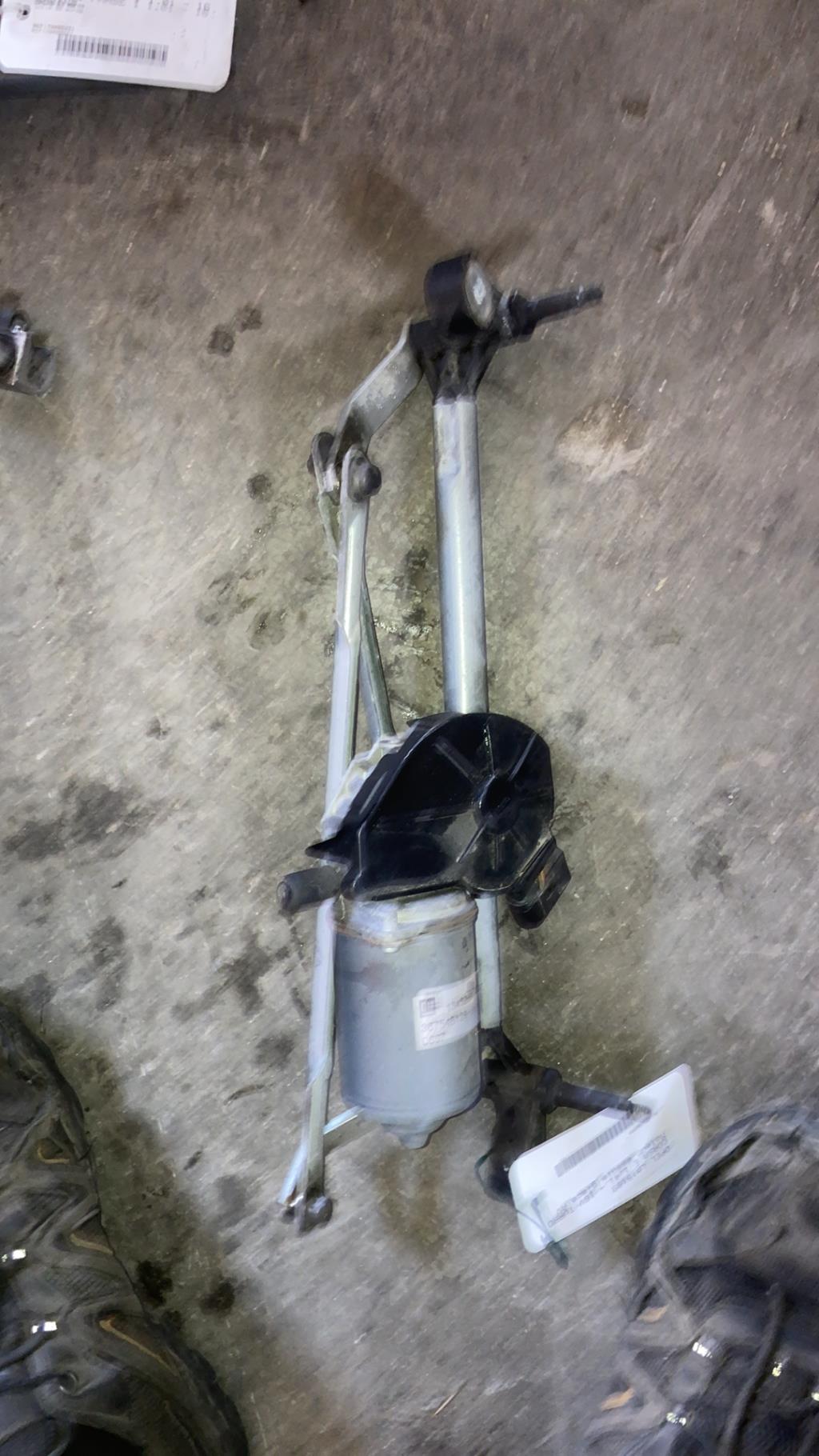 Moteur essuie glace avant OPEL CORSA E Essence - 1