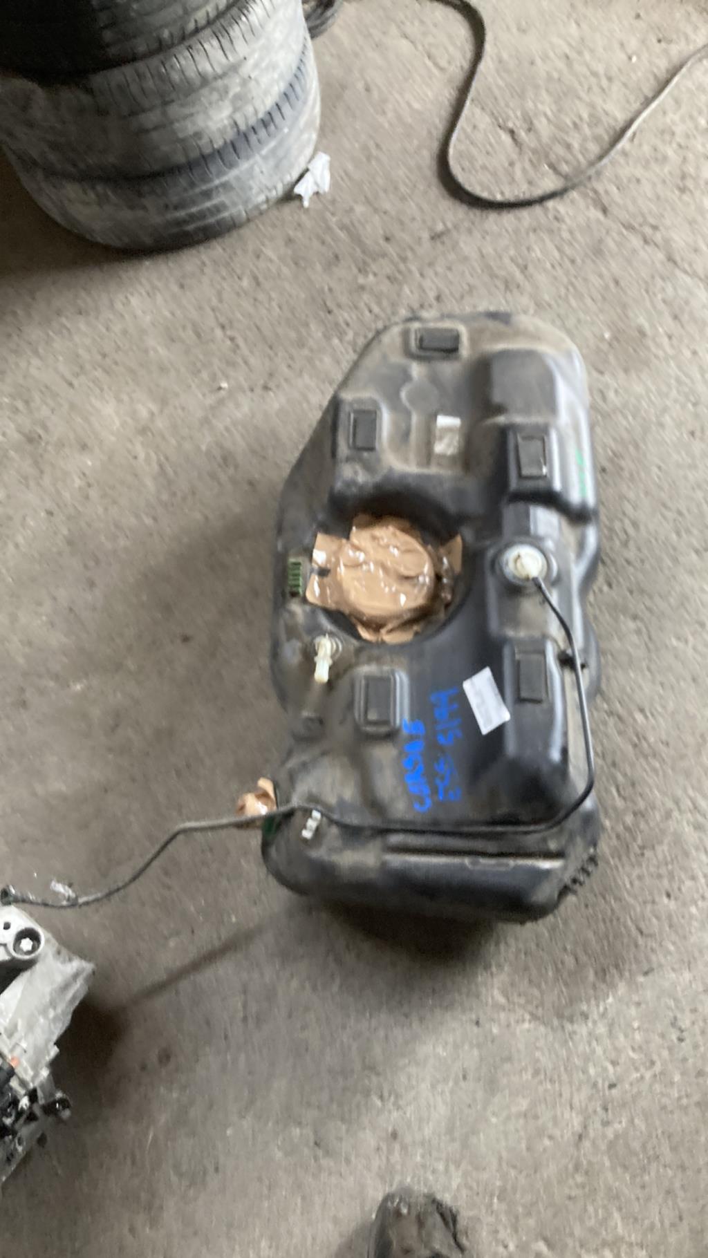 Reservoir OPEL CORSA E Essence - 1
