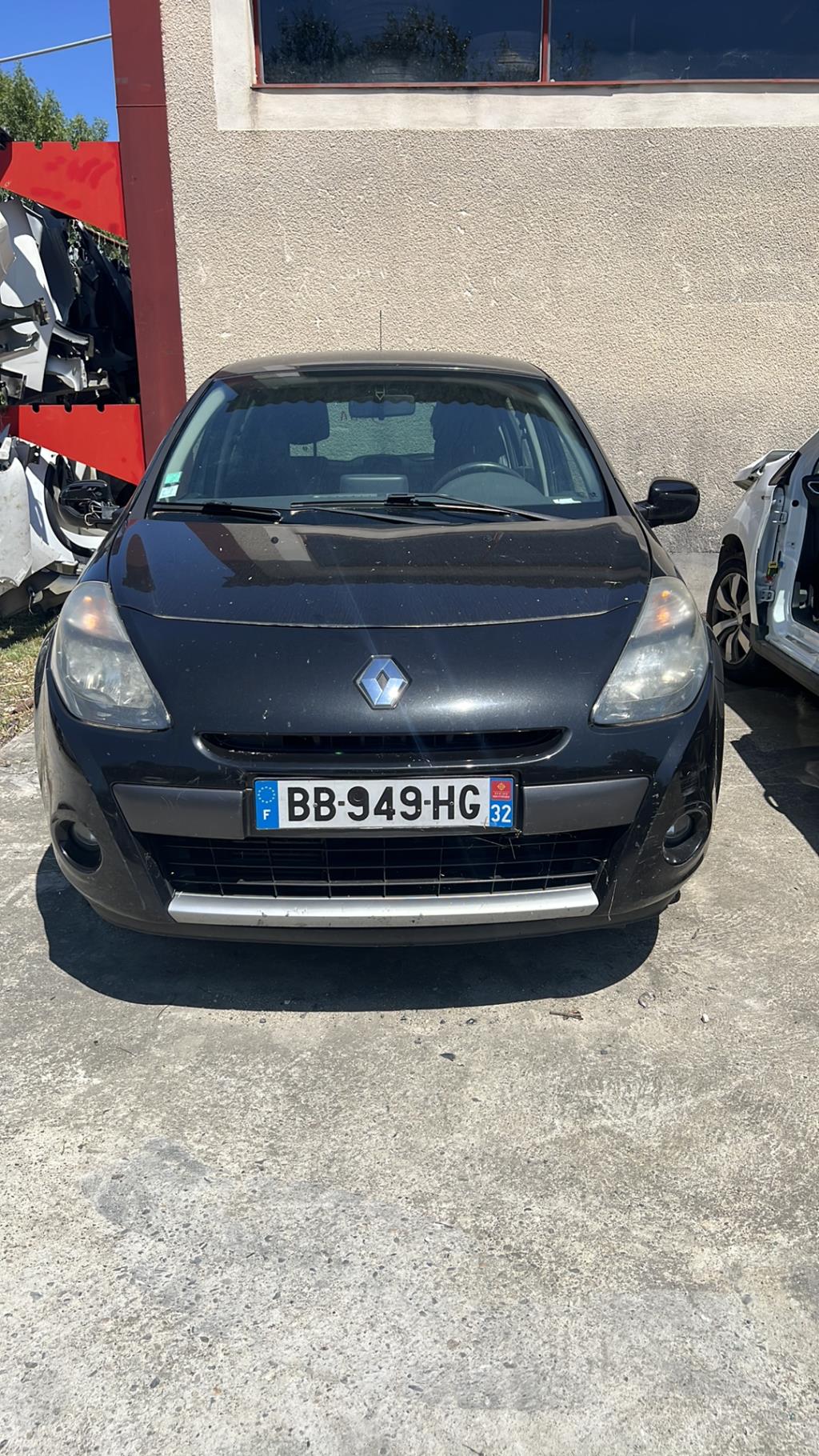 Vitre avant gauche RENAULT CLIO 3 PHASE 2 Diesel - 1