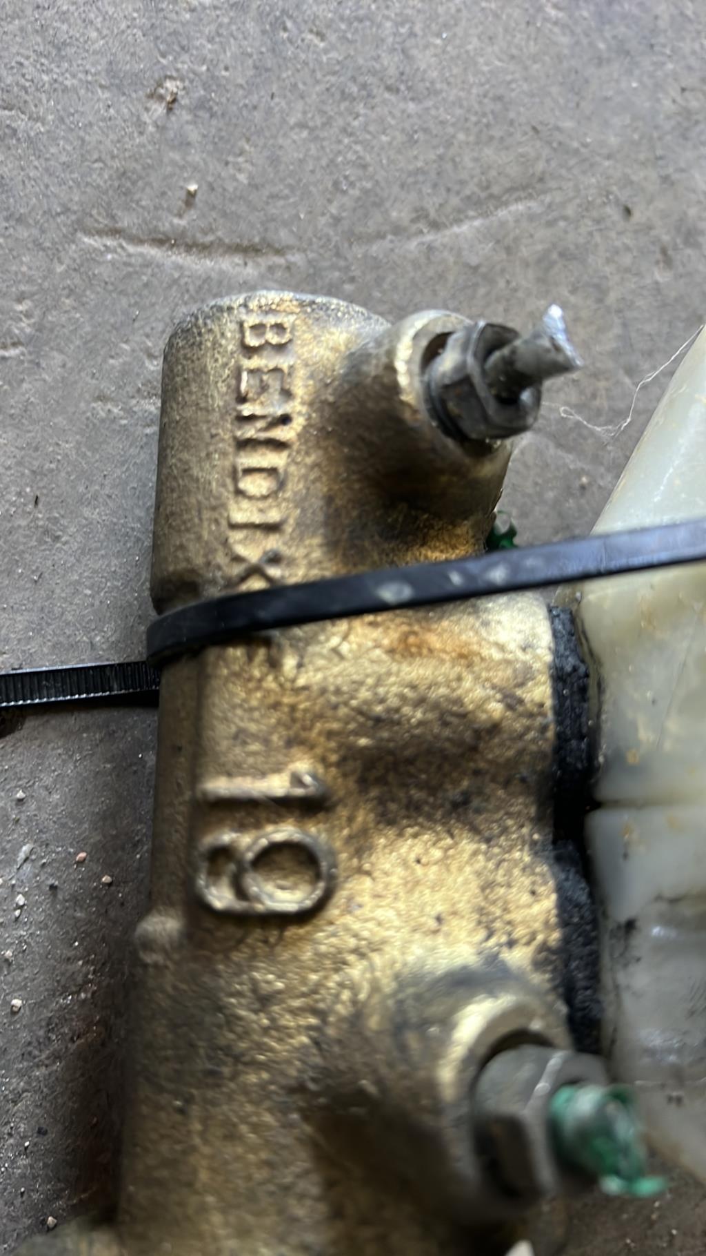 Maitre cylindre (freinage) RENAULT EXPRESS PHASE 1 Diesel - 1