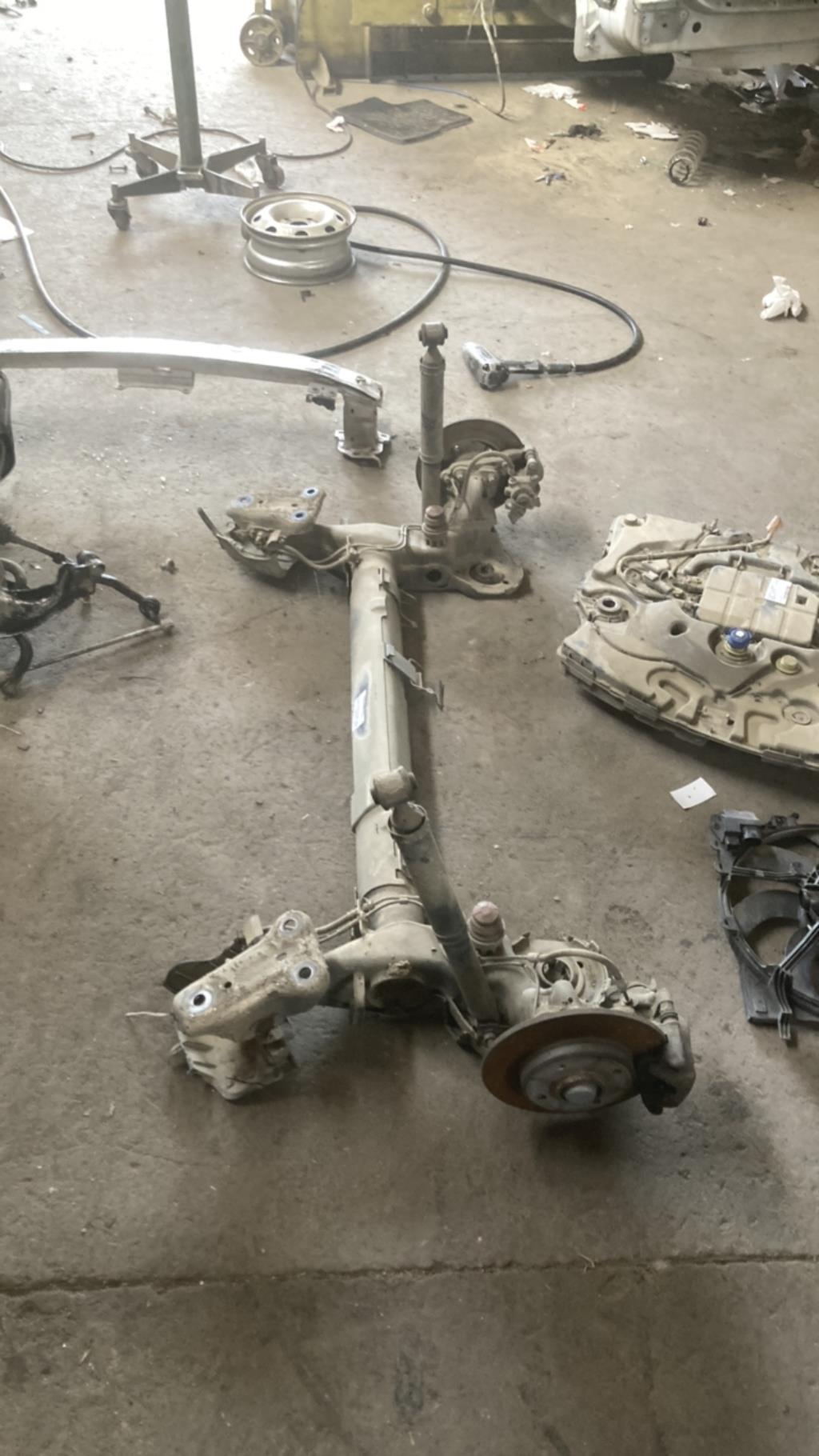 Essieu arriere PEUGEOT 2008 1 PHASE 1 Diesel - 1