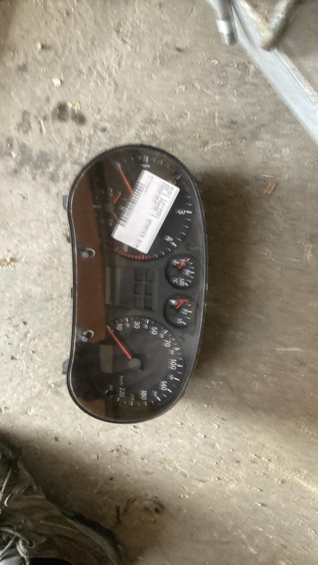 Compteur AUDI A3 1 PHASE 1 Diesel - 1