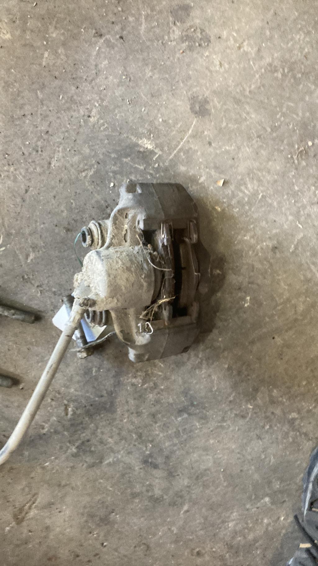 Etrier avant droit (freinage) RENAULT EXPRESS PHASE 1 Diesel - 1