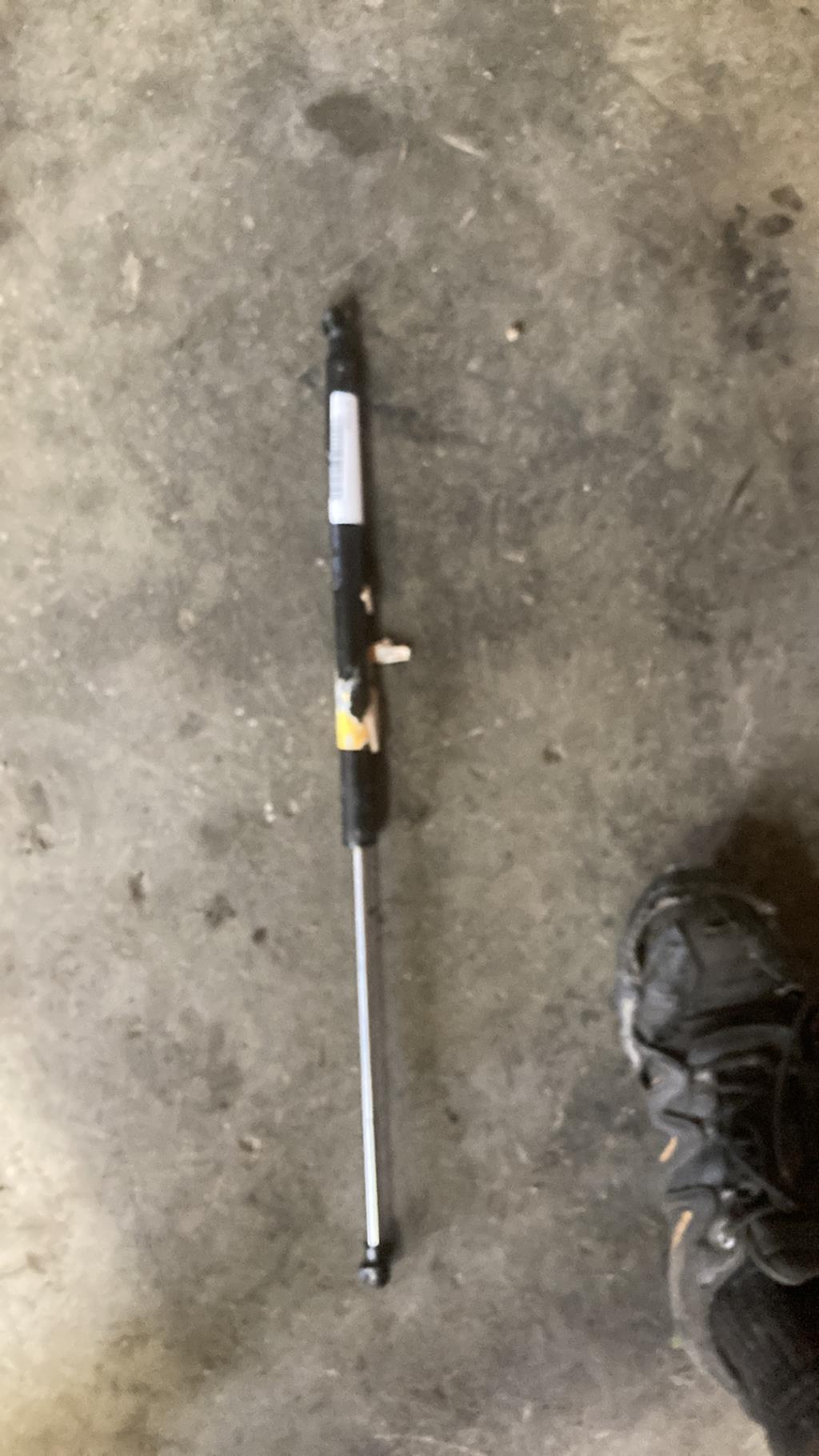 Verin de coffre DACIA SANDERO 2  - 1