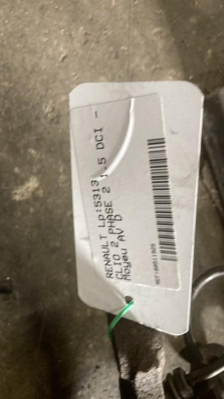 Moyeu avant droit RENAULT CLIO 2 PHASE 2 Diesel - 1