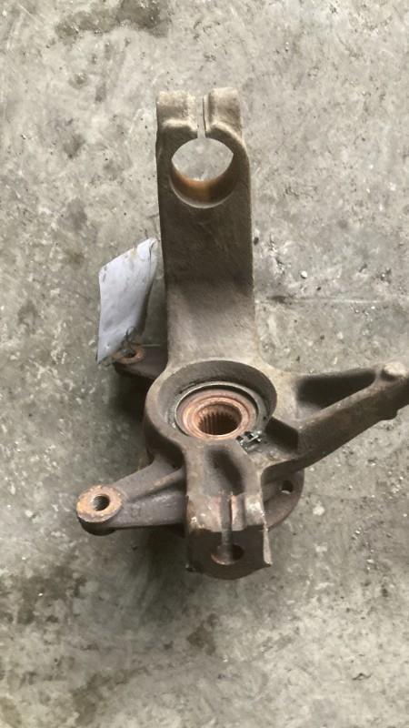 Moyeu avant droit RENAULT MEGANE 2 PHASE 1 Diesel - 1