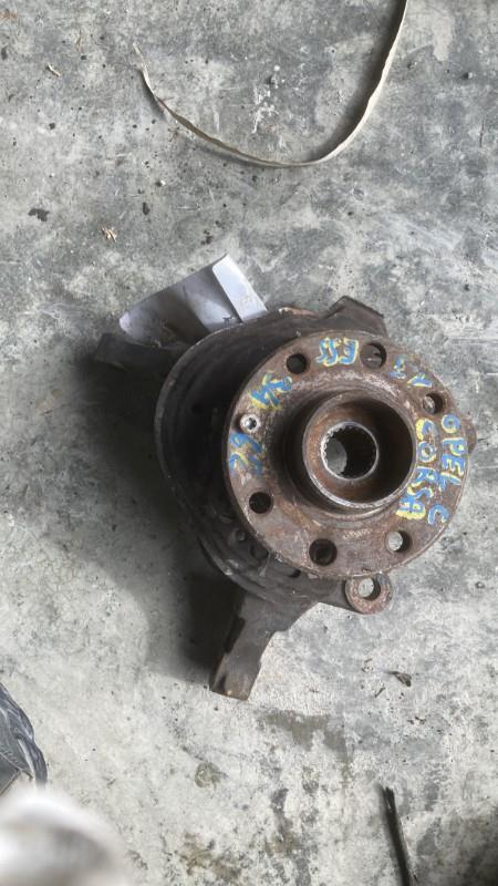 Moyeu avant gauche OPEL CORSA C PHASE 1 Essence - 1