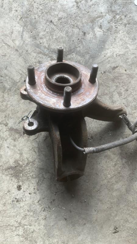 Moyeu avant droit MAZDA 2 1 Diesel - 1