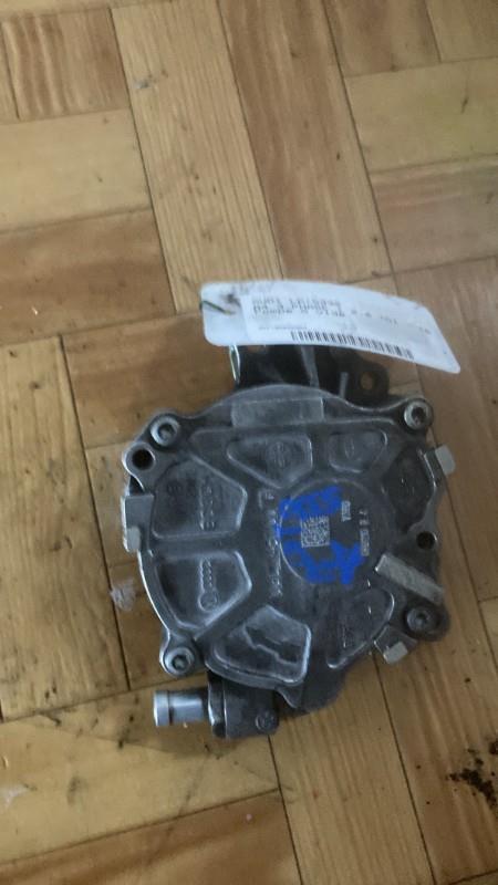 Pompe à vide AUDI A4 3 PHASE 1 Diesel - 1