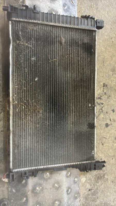 Radiateur eau MERCEDES CLASSE C 203 PHASE 1 Diesel - 1