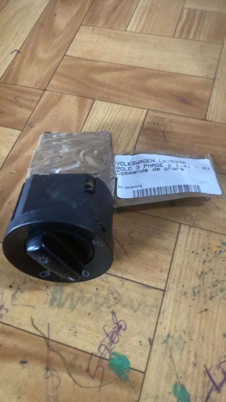 Commande de phare VOLKSWAGEN POLO 3 PHASE 2 Essence - 1