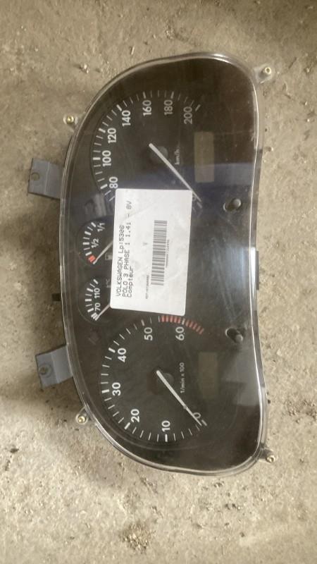 Compteur VOLKSWAGEN POLO 3 PHASE 1 Essence - 1