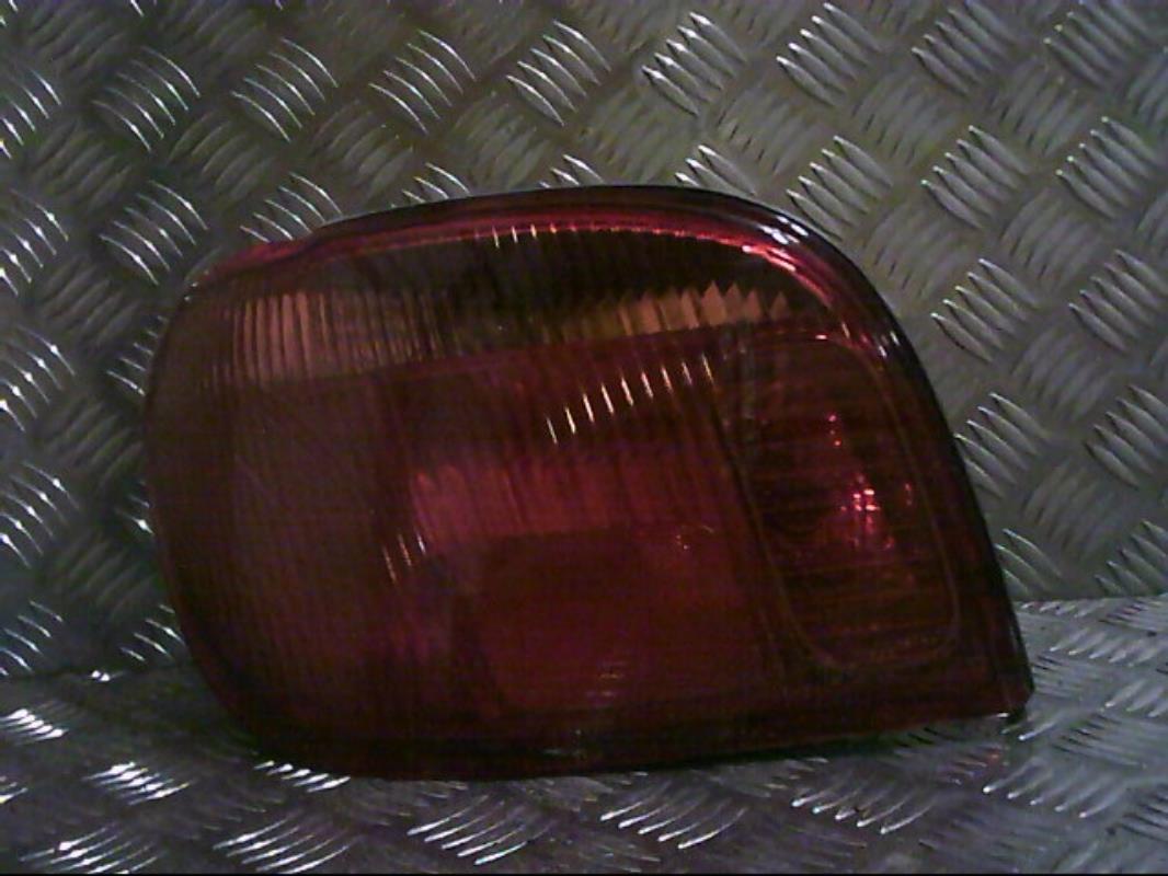 Fanale posteriore principale sinistro (luci) TOYOTA YARIS 1 PHASE 2 Diésel - 1