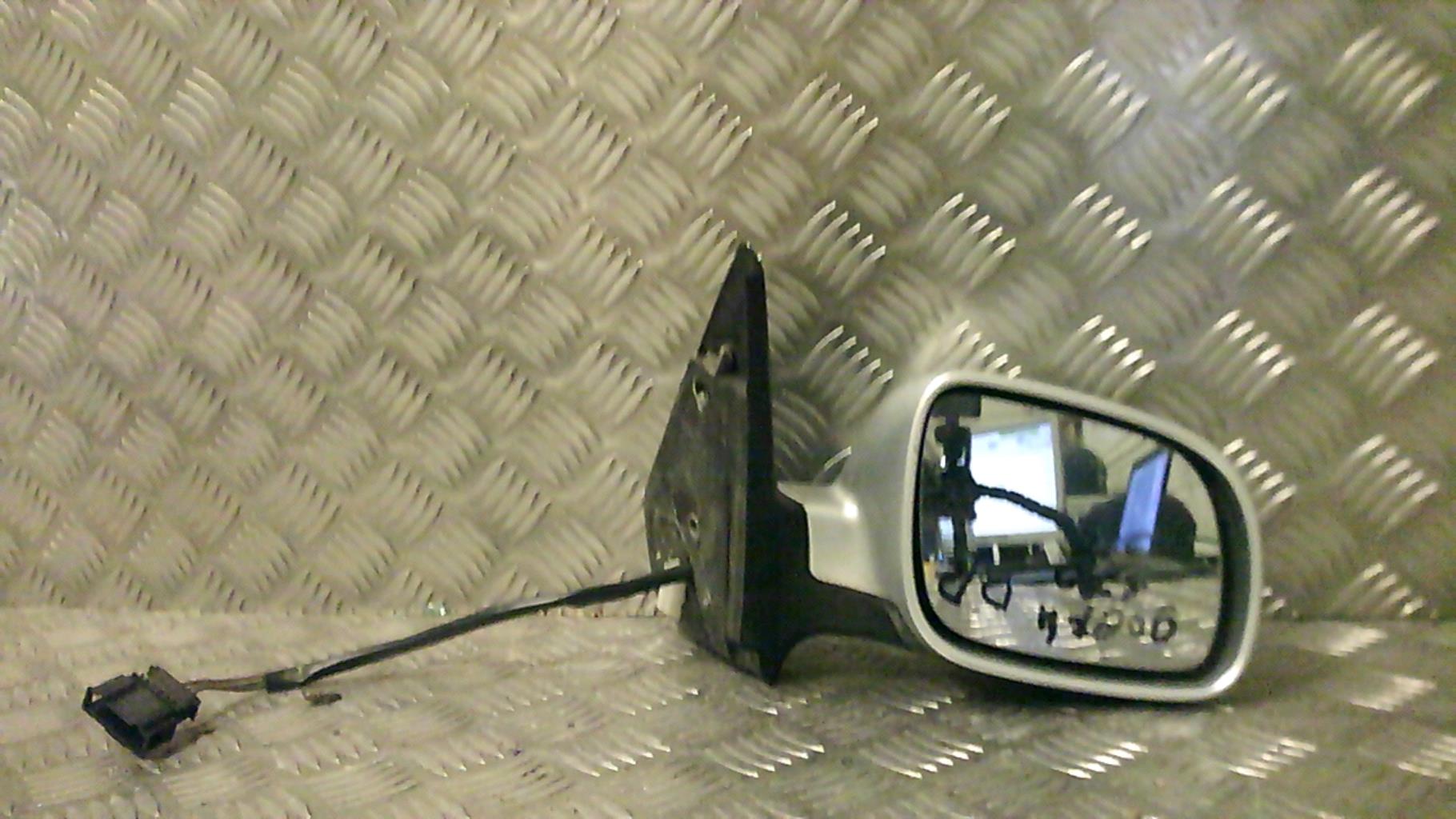 Retrovisor derecho VOLKSWAGEN GOLF 4 Diésel - 1