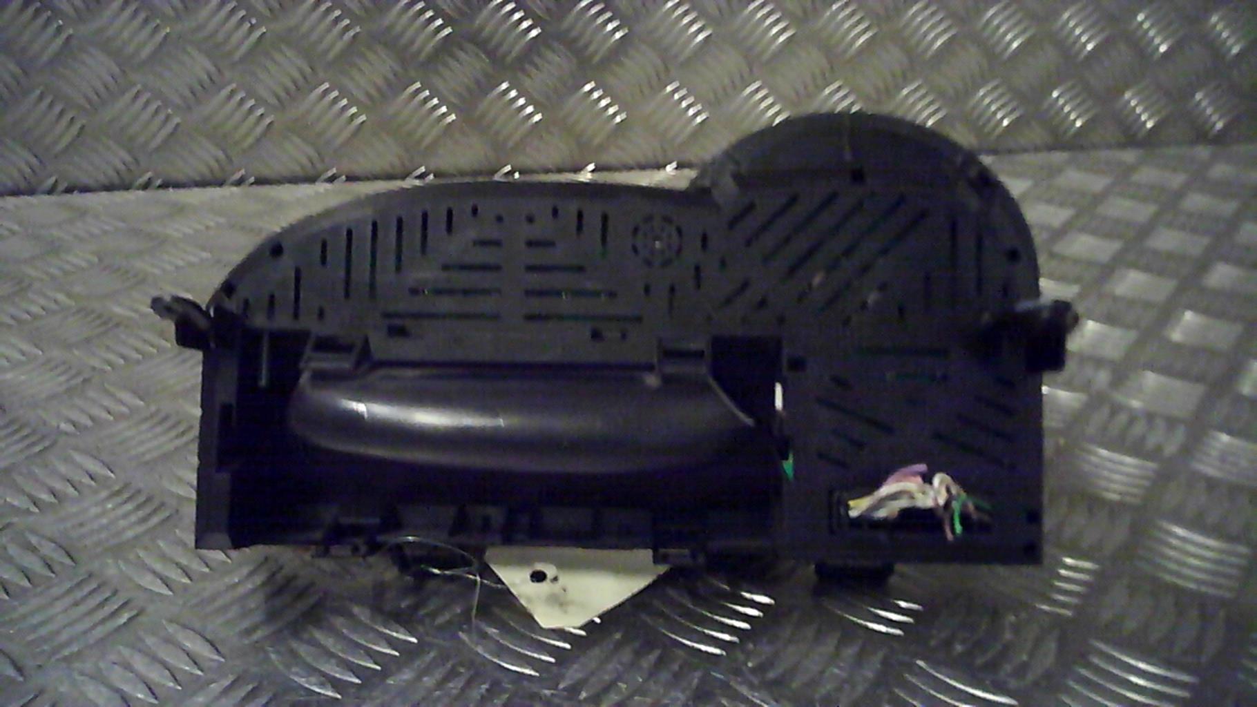 Compteur RENAULT TWINGO 2 PHASE 1 Essence - 1