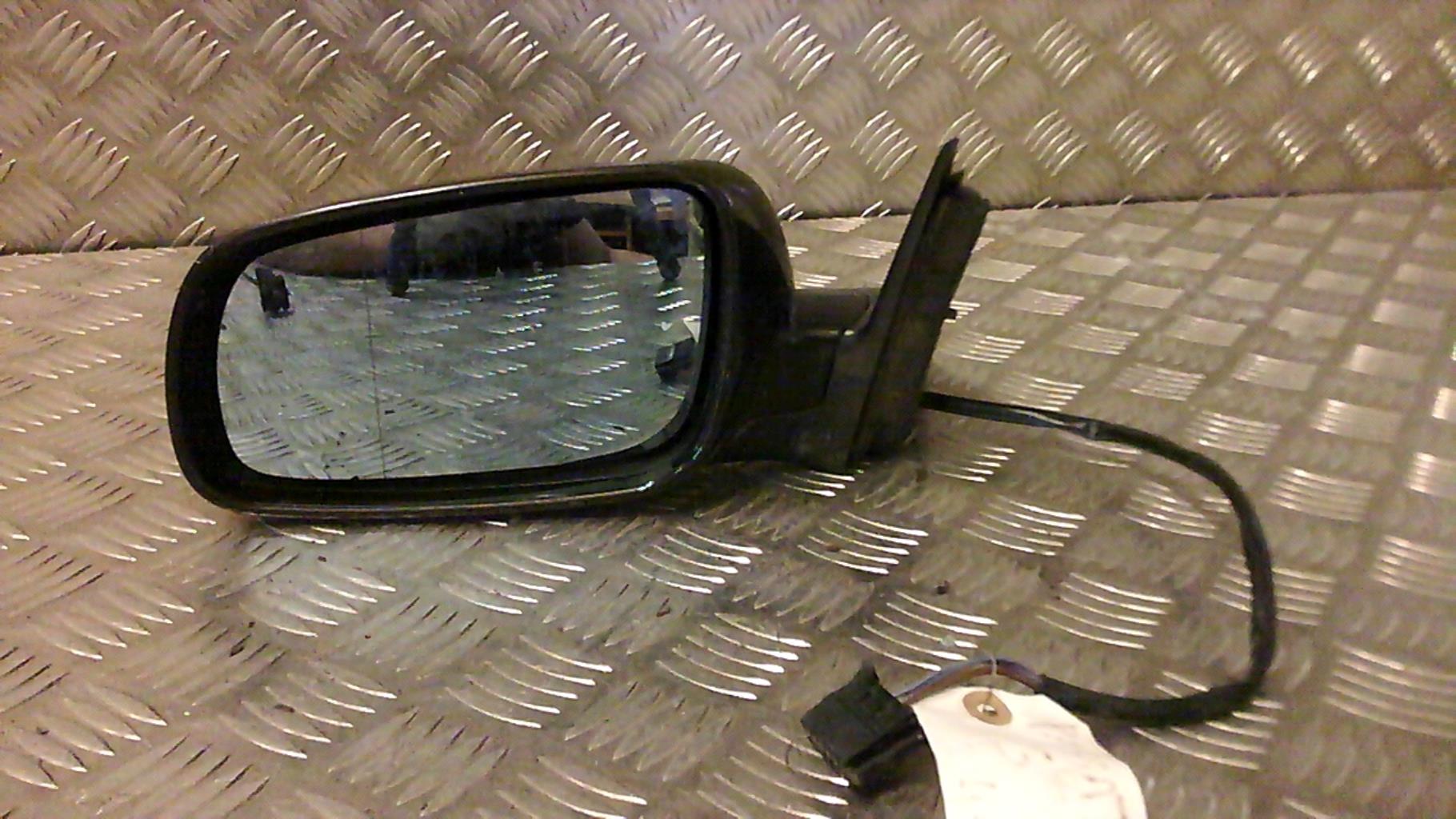 Specchietto retrovisore sinistro VOLKSWAGEN PASSAT 5 Diésel - 1
