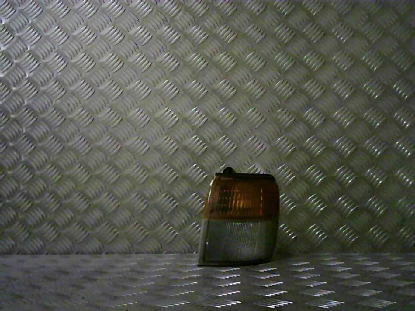 Gruppo ottico anteriore secondario sinistro (luci)(freccia) MITSUBISHI PAJERO 2 PHASE 2 Diésel - 1