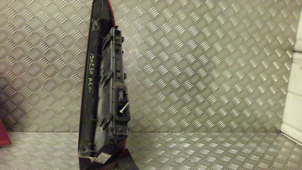 Fanale posteriore principale sinistro (luci) FORD FIESTA 5 PHASE 1 Gasolina - 1