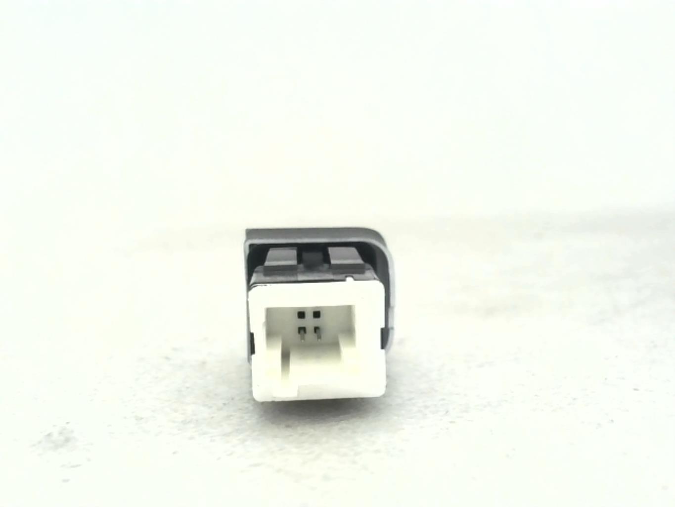 Bouton de warning CITROEN BERLINGO 3 M PHASE 1 Diesel - 1