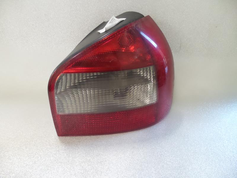 Fanale posteriore principale destro (luci) AUDI A3 1 PHASE 2 Diésel - 1