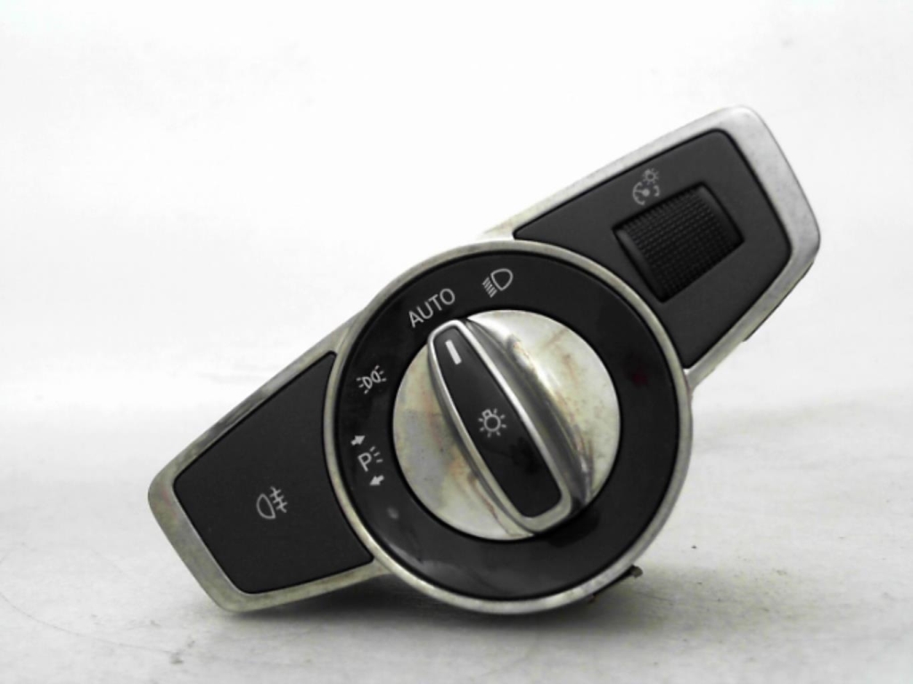 Commande de phare MERCEDES CLASSE C 205 PHASE 1 Diesel - 1