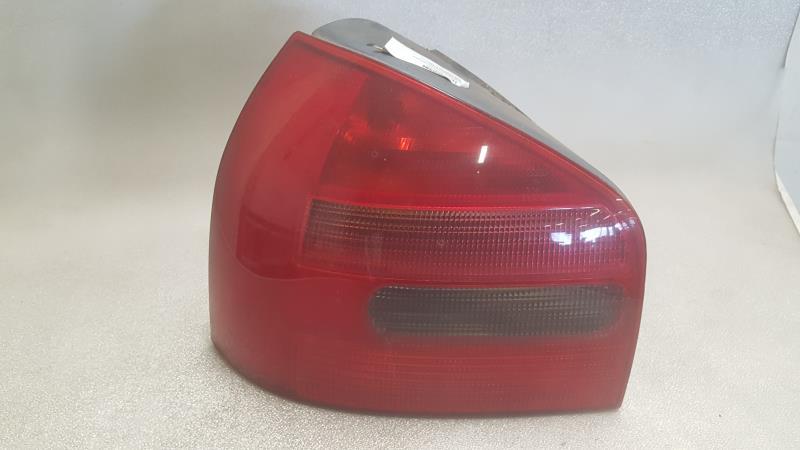 Luz trasera principal izquierda (luces) AUDI A3 1 PHASE 1 Gasolina - 1