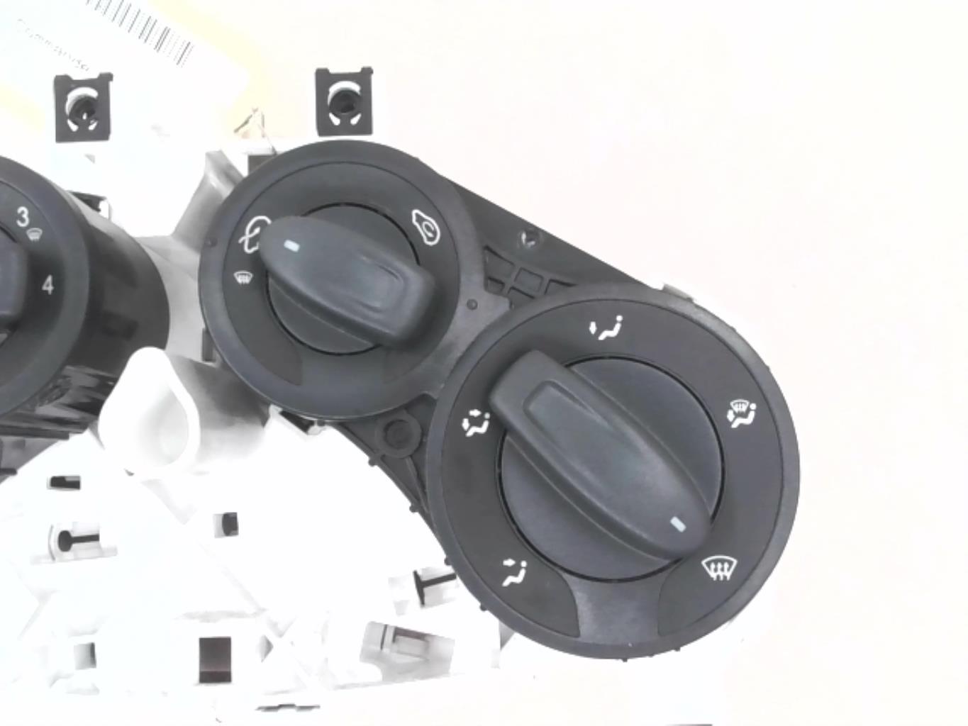 Commande chauffage FORD KA 2 PHASE 2  - 1