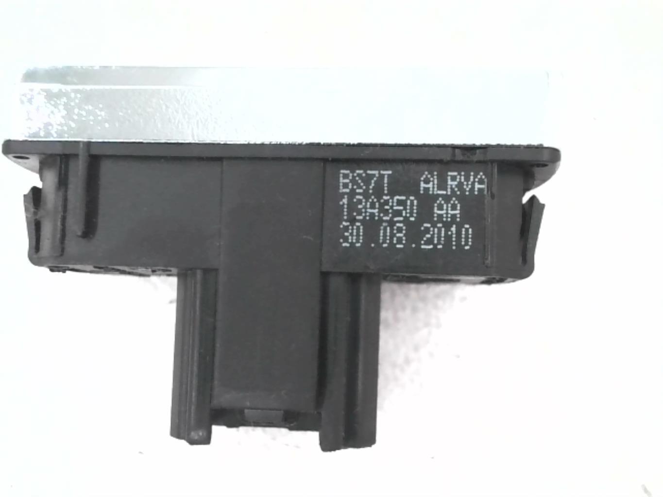 Bouton de warning FORD MONDEO 3 PHASE 2 Diesel - 1