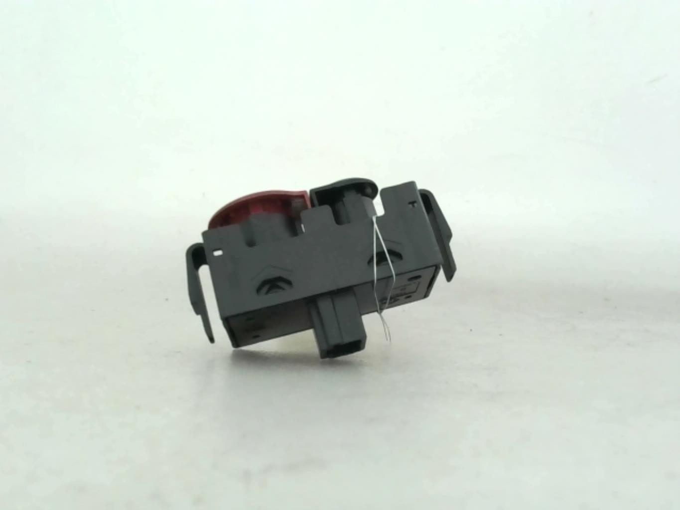 Bouton de warning RENAULT TWINGO 3 Essence - 1