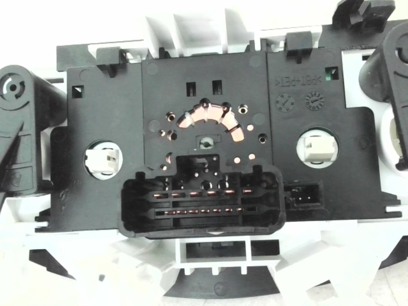 Commande chauffage RENAULT TWINGO 3 Essence - 1