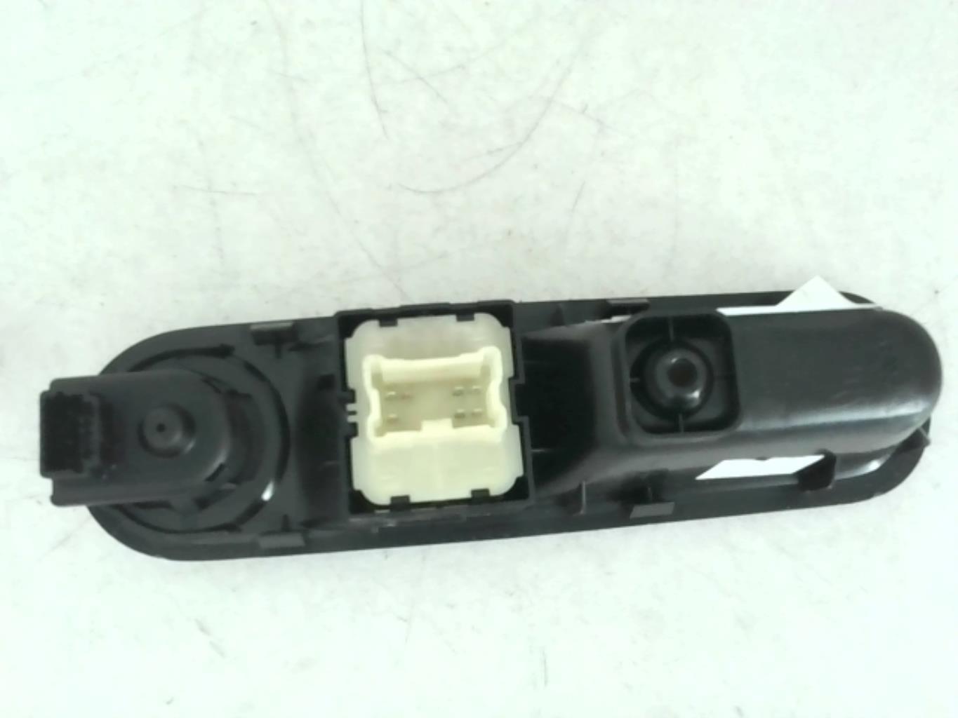 Interruptor de elevalunas RENAULT TWINGO 3 Gasolina - 1