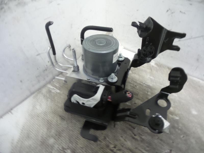 Bloc ABS (freins anti-blocage) RENAULT CLIO 5 Essence - 1