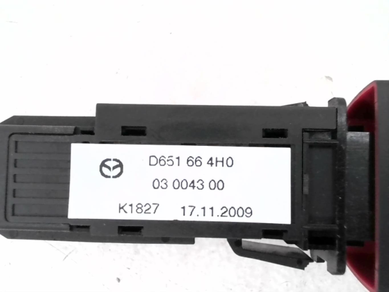 Bouton de warning MAZDA 2 2 PHASE 1 Diesel - 1