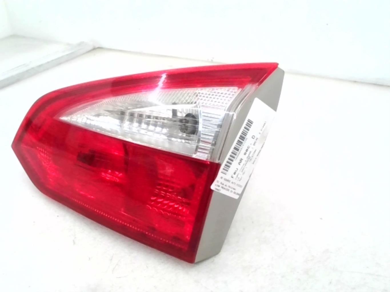 Feu arriere secondaire droit (feux) FORD FOCUS 3 PHASE 1 BREAK Diesel - 1