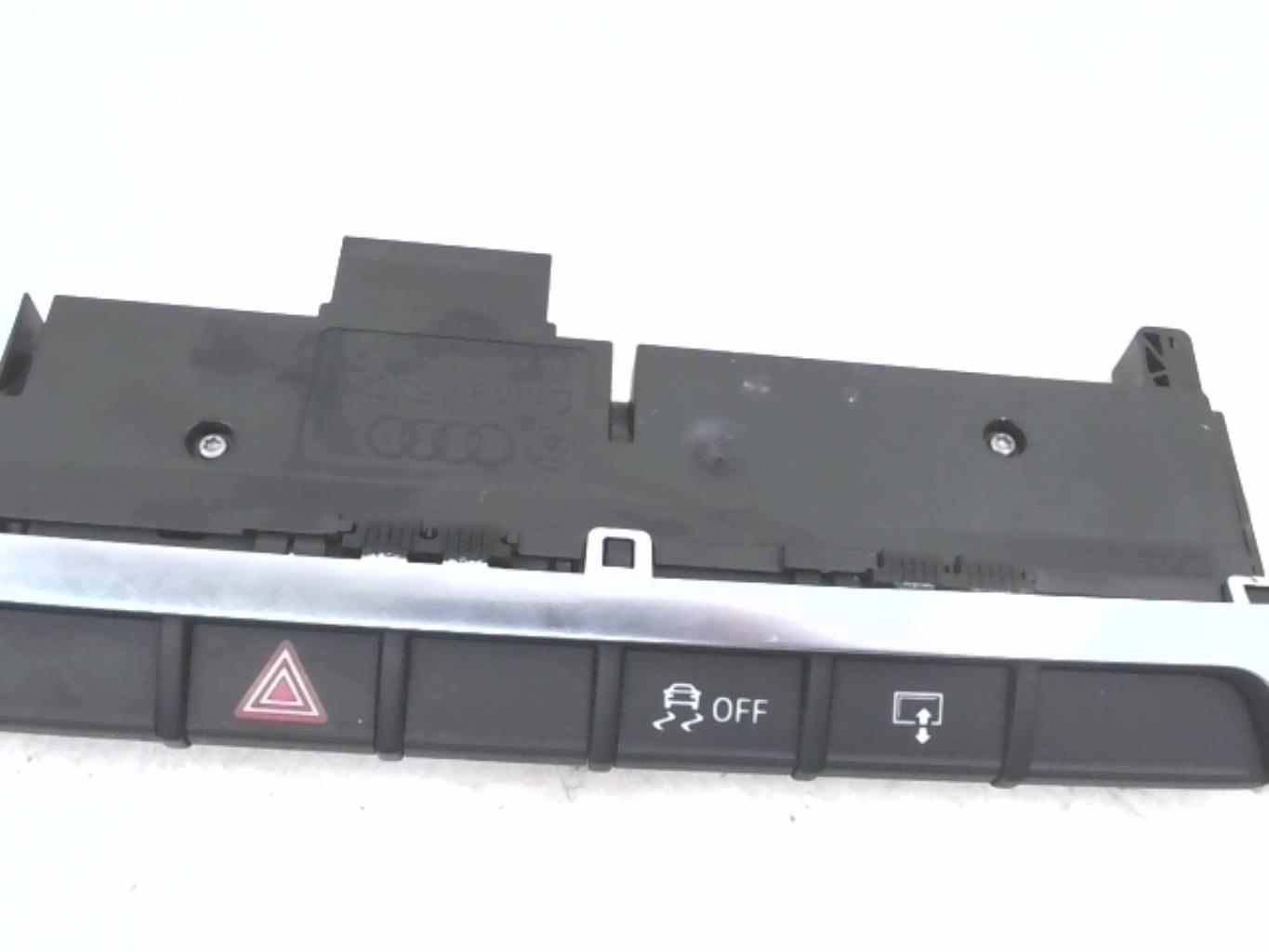 Bouton de warning AUDI A3 3 PHASE 1 Diesel - 1