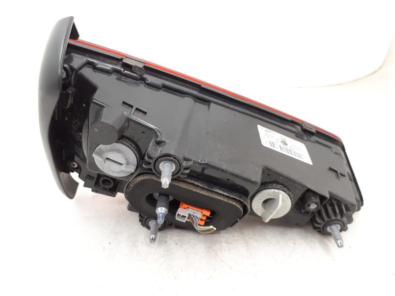 Feu arriere secondaire droit (feux) AUDI A4 4 PHASE 1 Essence - 1