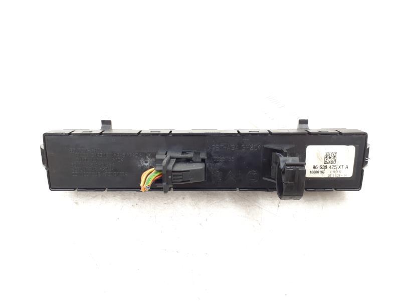 Bouton de warning PEUGEOT 3008 1 PHASE 1 Essence - 1