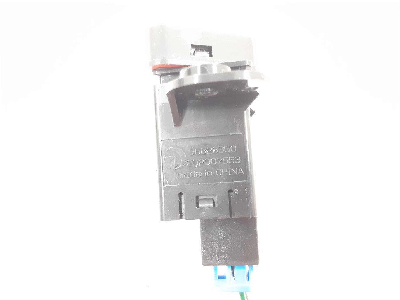 Bouton de warning CHEVROLET CRUZE PHASE 1 Diesel - 1