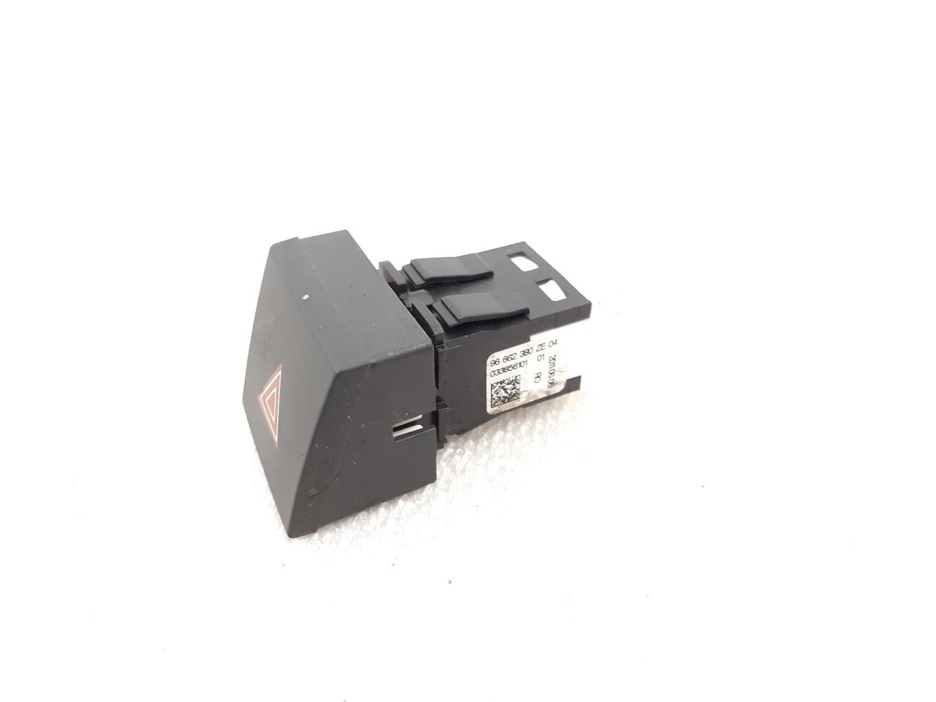 Bouton de warning PEUGEOT 508 1 PHASE 1 Diesel - 1