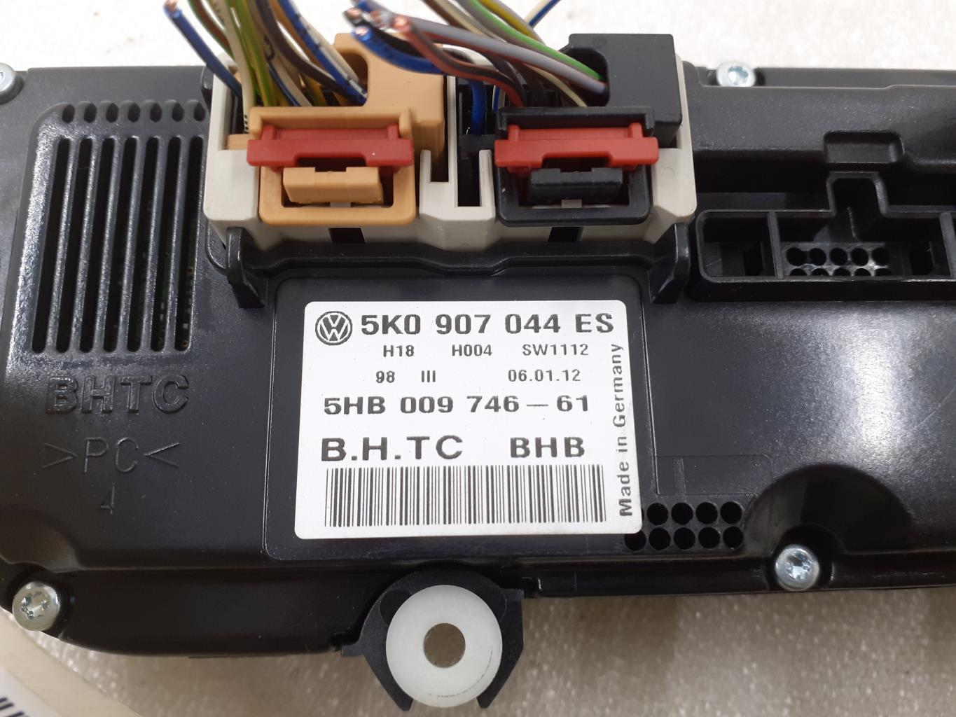 Commande chauffage VOLKSWAGEN GOLF PLUS PHASE 2 Diesel - 1