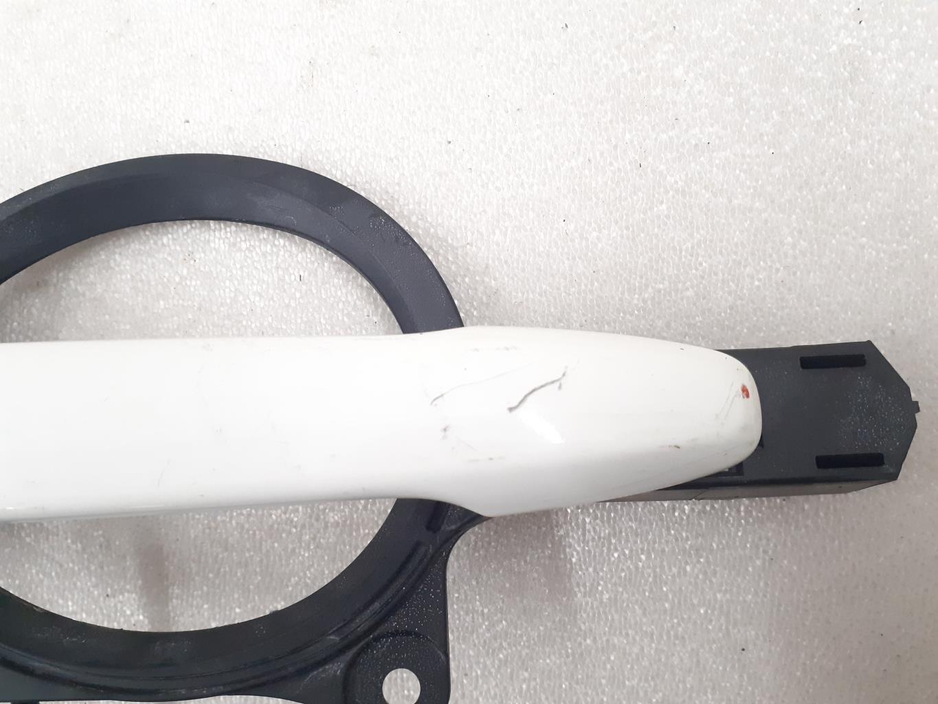 Maniglia portiera anteriore destra MITSUBISHI OUTLANDER 4 Gasolina/Híbrido - 1