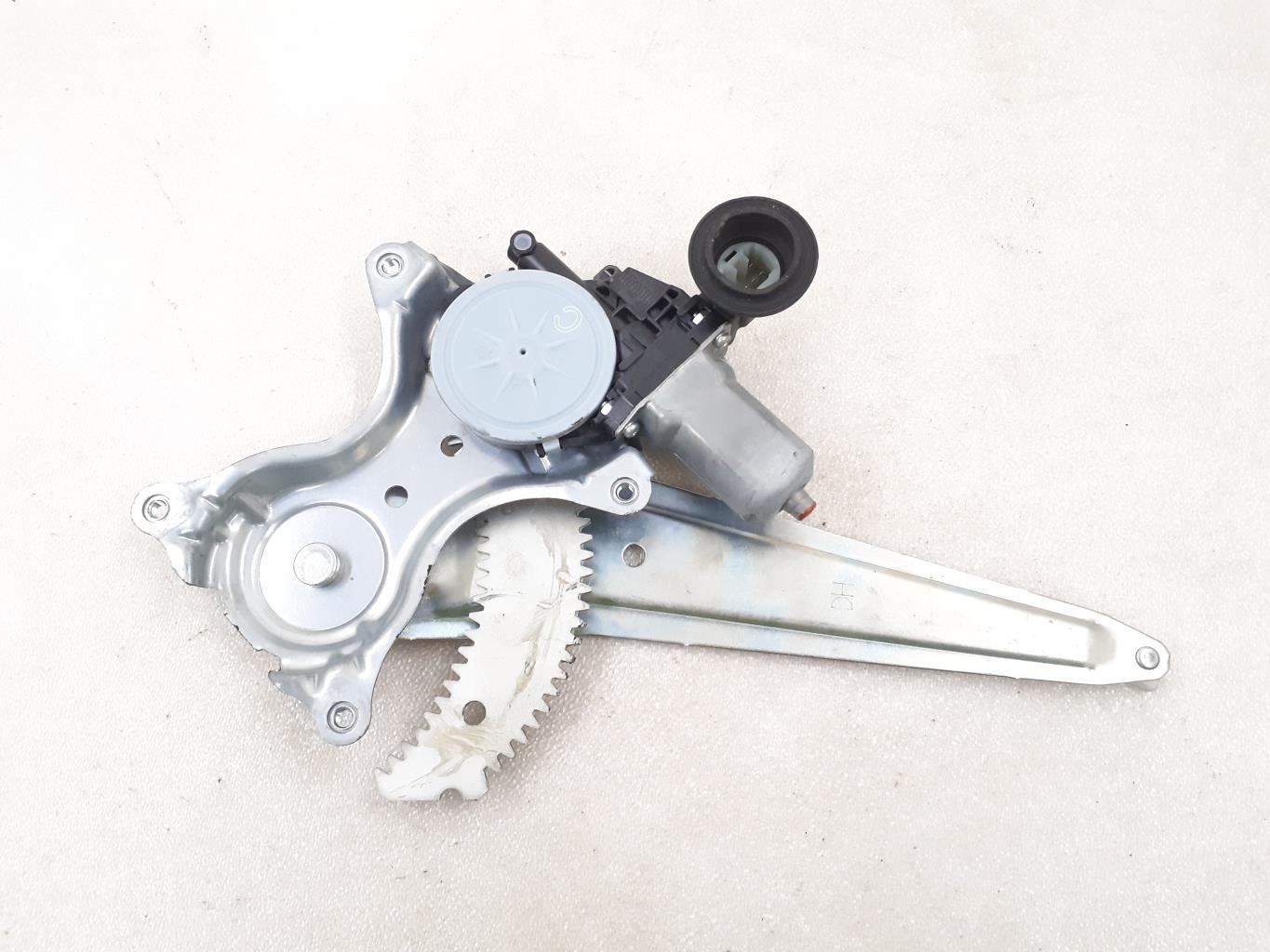 Alzacristalli elettrico posteriore sinistro TOYOTA RAV4 4 PHASE 2 Gasolina/Híbrido - 1