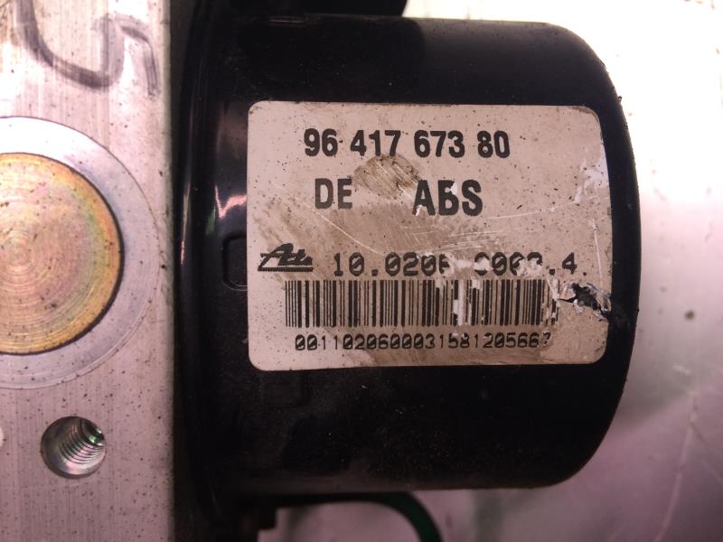 Bloc ABS (freins anti-blocage) RENAULT TRAFIC 2  - 1