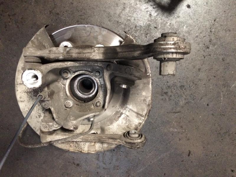 Moyeu arriere gauche BMW SERIE 5 E60 PHASE 2 Diesel - 1
