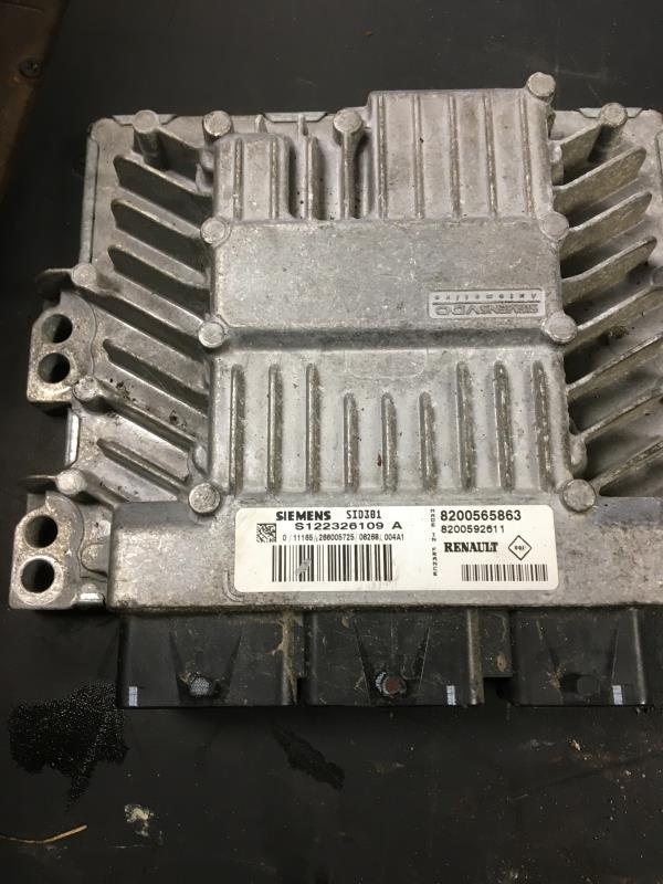 Calculateur RENAULT MEGANE 2 PHASE 1 Diesel - 1