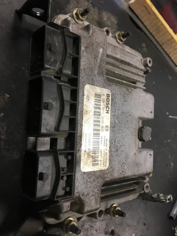 Calculateur RENAULT SCENIC 2 PHASE 1  - 1