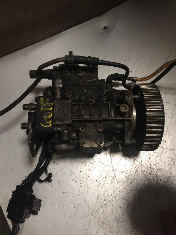 Pompe haute pression VOLKSWAGEN GOLF 4 Diesel - 1