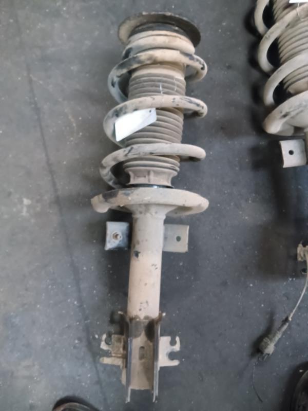 Amortisseur avant droit RENAULT MASTER 3 PHASE 1 Diesel - 1