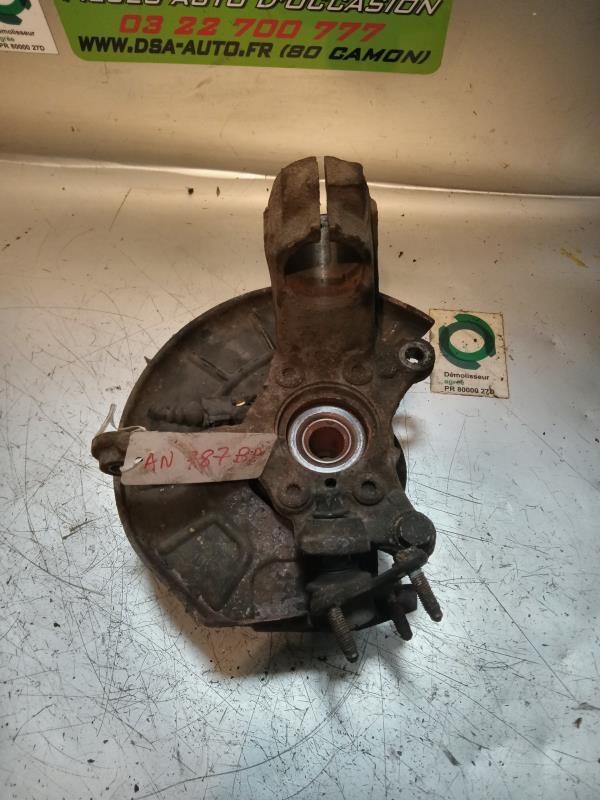 Moyeu avant gauche VOLKSWAGEN GOLF 5 Diesel - 1