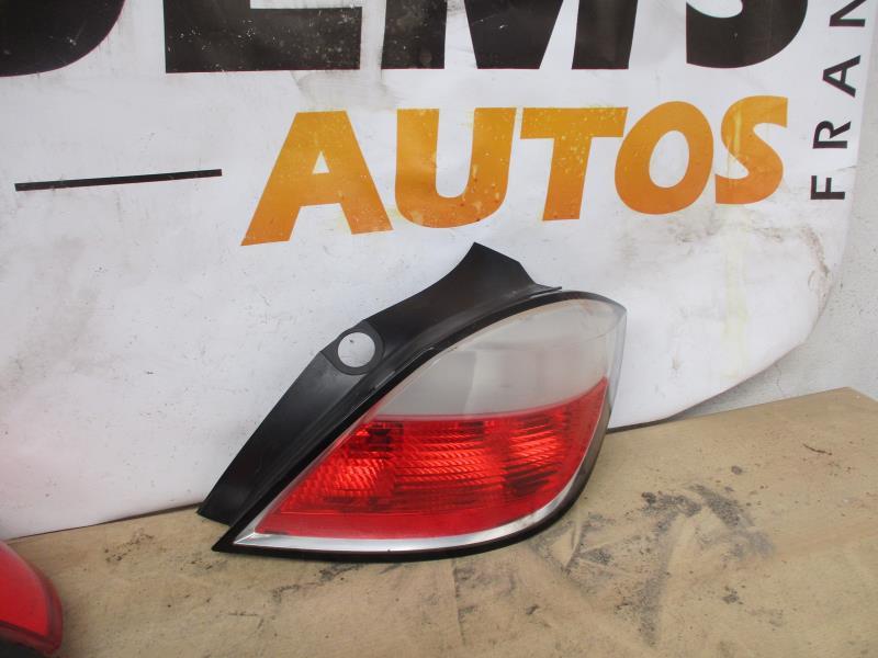 Feu arriere secondaire droit (feux) OPEL ASTRA H PHASE 1 Diesel - 1